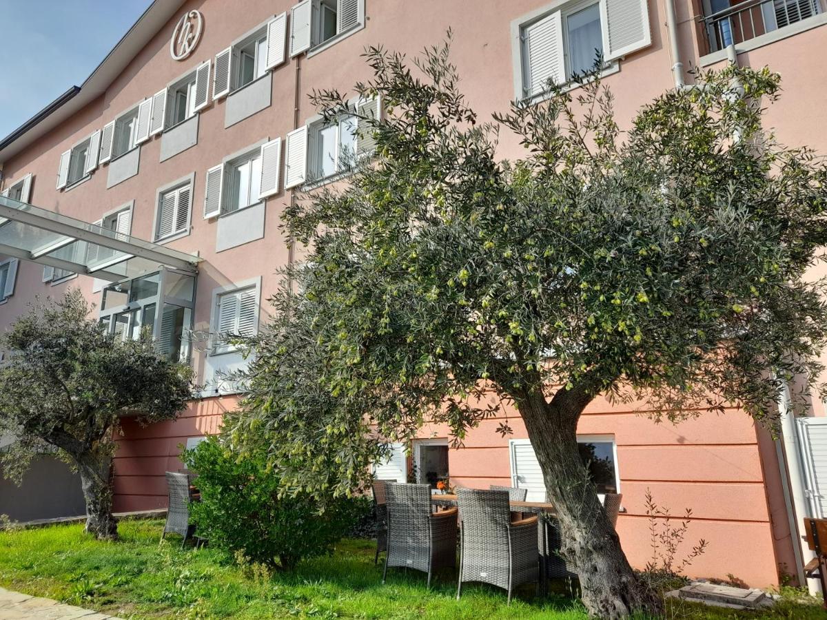 Hotel Kozana Dobrovo Zewnętrze zdjęcie