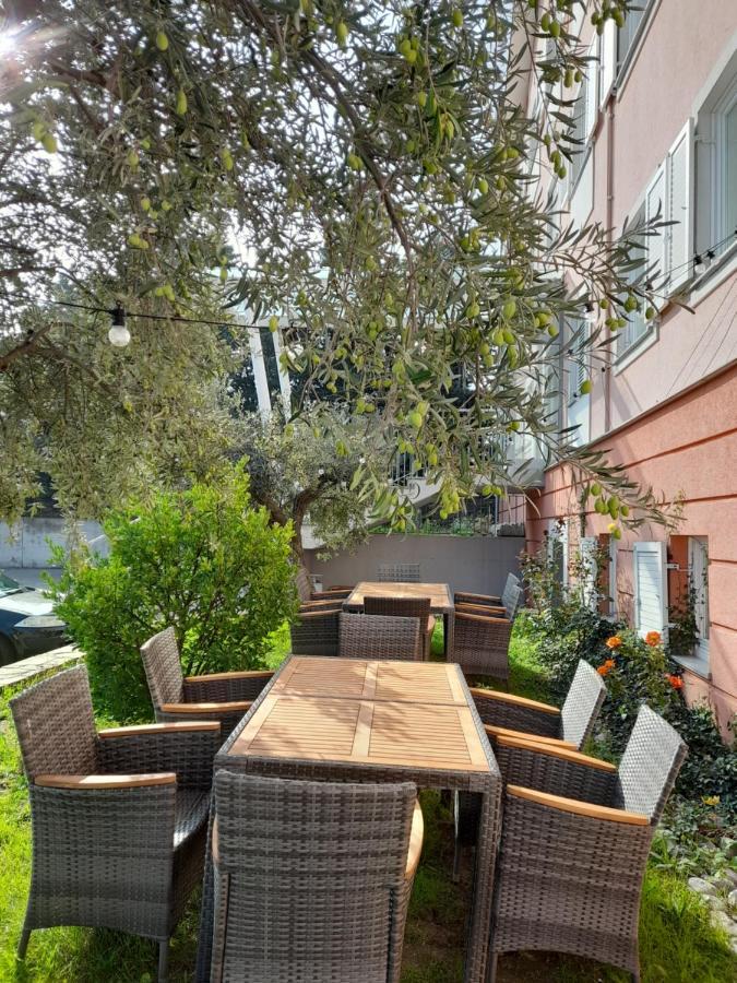 Hotel Kozana Dobrovo Zewnętrze zdjęcie