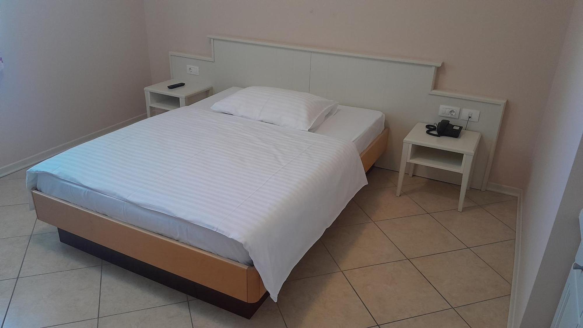 Hotel Kozana Dobrovo Zewnętrze zdjęcie